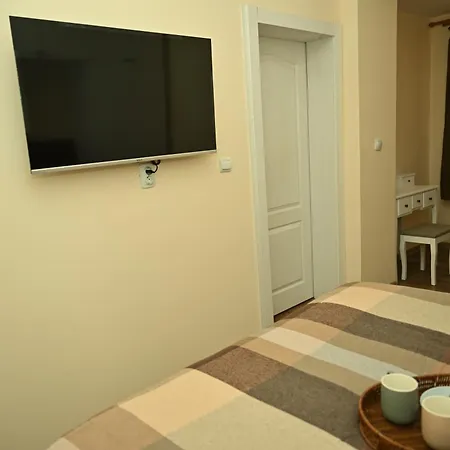 в центъра на търново Apartment *